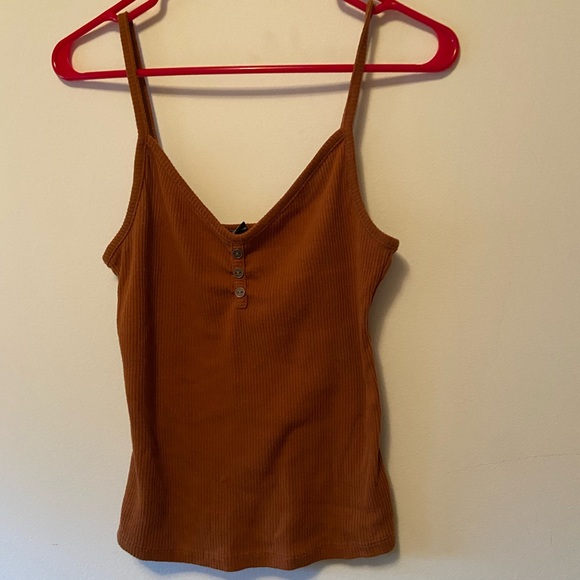 Tank top - Picture 1 of 1